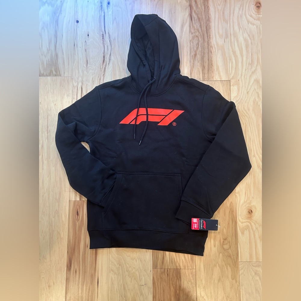 Formula 1 red Large Crest Hoodie - Black